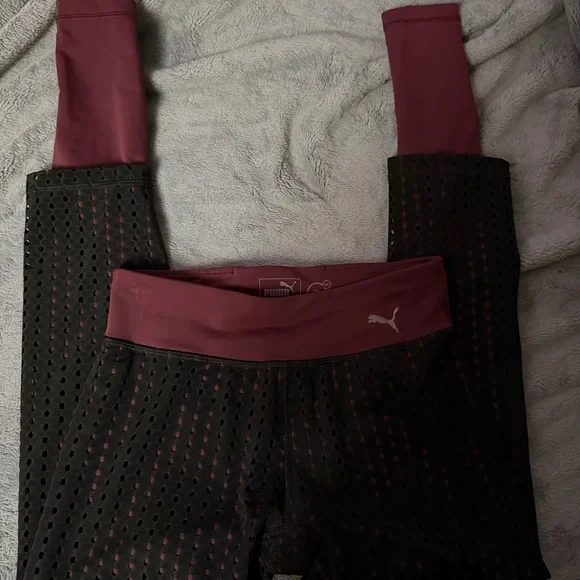 Puma Black and Burgundy workout bottoms - Picture 2 of 6